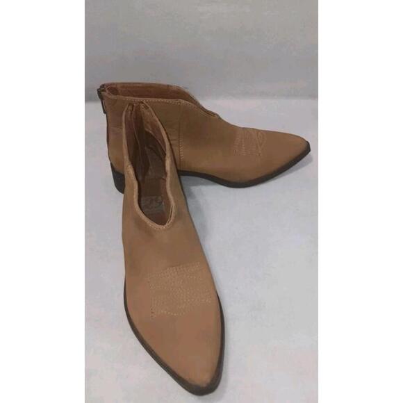 Shoes - 29 Porter Rd Ankle High Leather Boots Womens Size 6 Brown Western